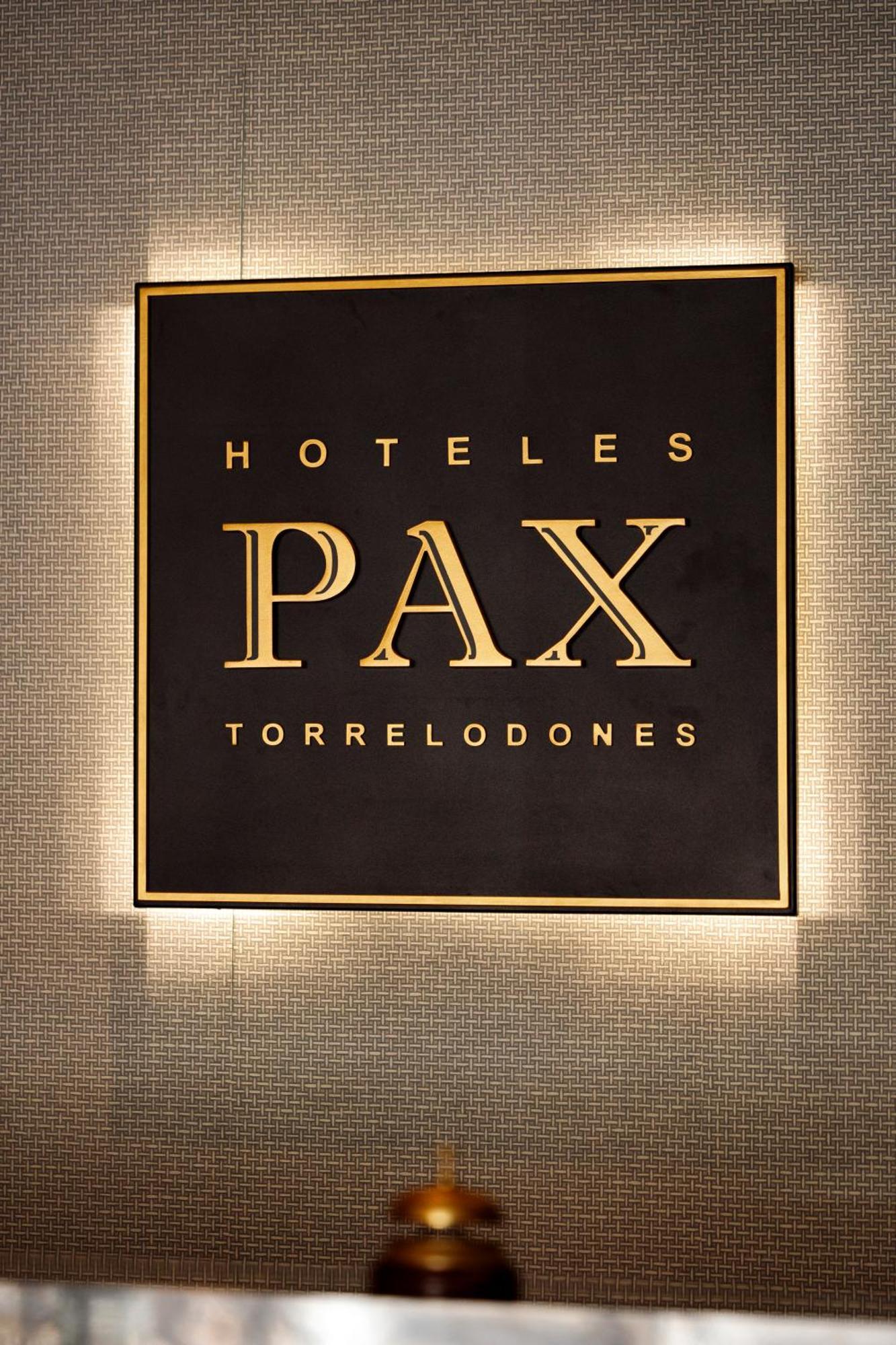 Hotel Pax Torrelodones Exteriör bild
